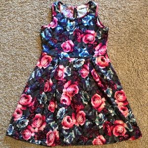 Soprano Sleeveless Floral Dress